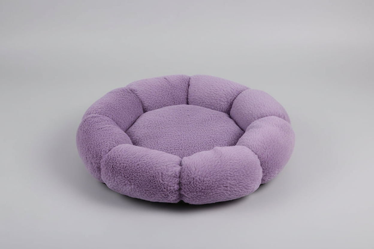 Kuscheliges Katzen- und Hundebett in Wolkenform