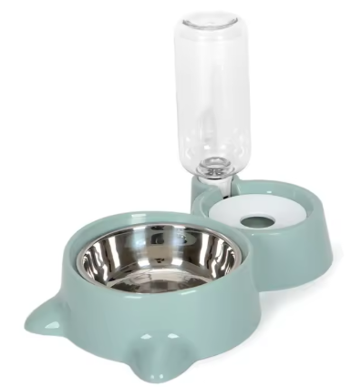 Katzen Wasser und Fressschüssel