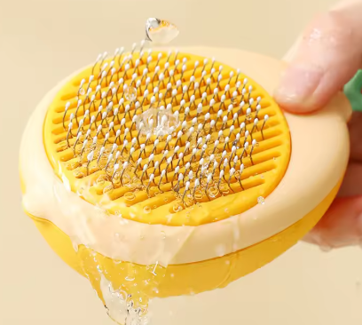 Selbstreinigende Pflegebürste