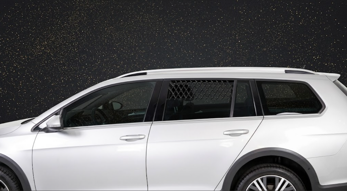 Auto-Frischluftgitter für Fensterscheibe (30–110 cm) – Groß, Schwarz