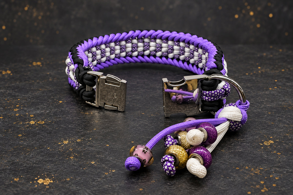 Handgefertigtes Doppel-Paracord-Hundehalsband  44 cm – Lila/Schwarz/Weiss