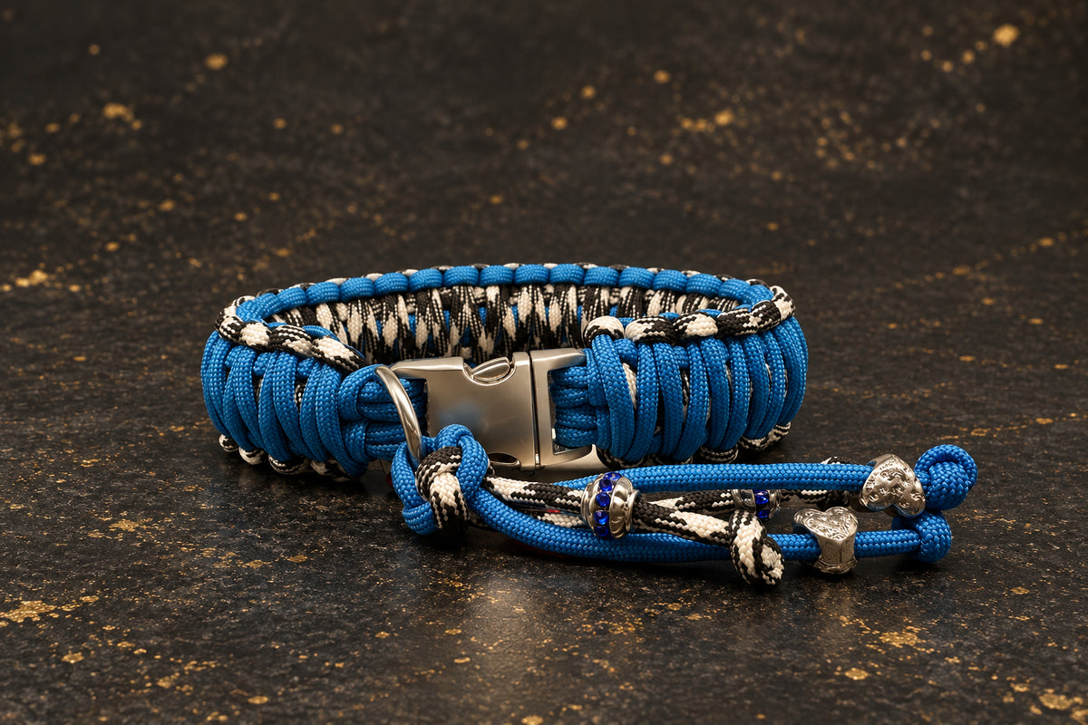 Handgefertigtes Paracord-Hundehalsband „V-Muster“ – Blau/Schwarz/Beige